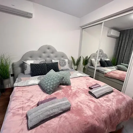 Diamond Lux 3 Apartment