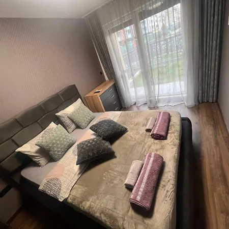 Diamond Lux 3 Apartment *
